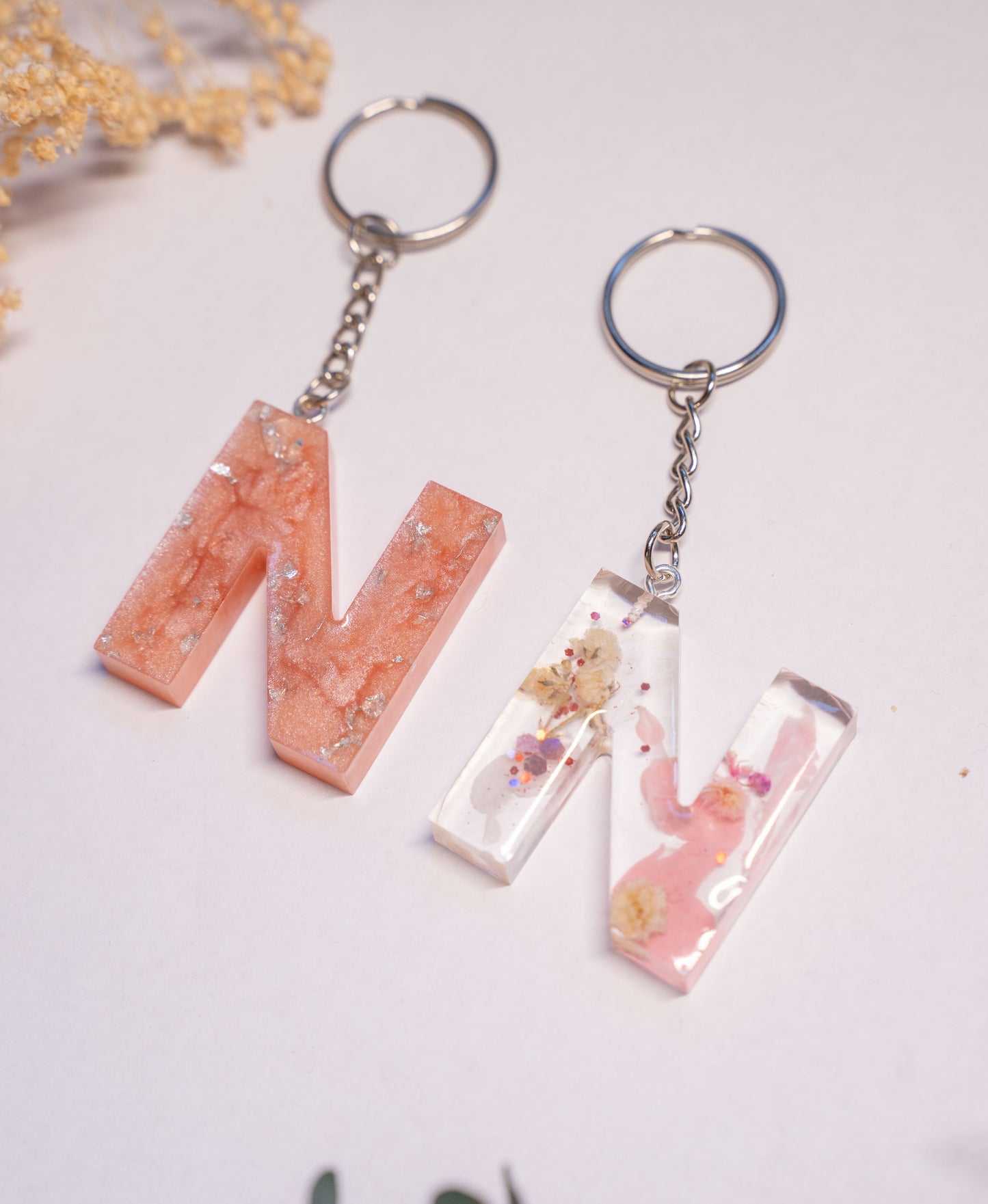 Buchstabenanhänger N